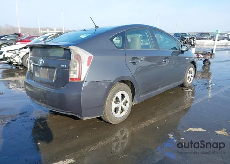 2013 Toyota Prius Two z USA, uszkodzony, nr VIN JTDKN3DUXD5617858
